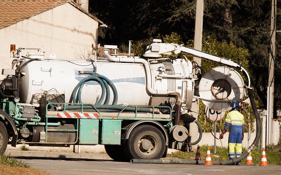 canalisation bouchée que faire Auneuil